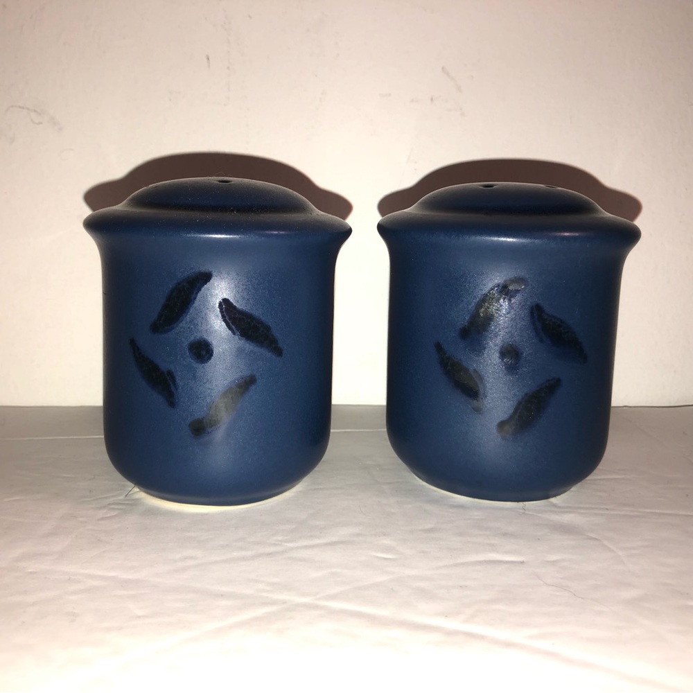 Pfaltzgraff Blue Ceramic Salt and Pepper Shakers